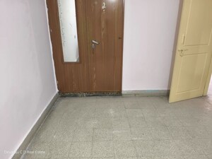 Room in 2 BHK Builder Floor at Koramangala – for Rent
