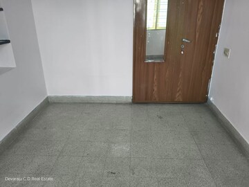 Room in 2 BHK Builder Floor at Koramangala – for Rent