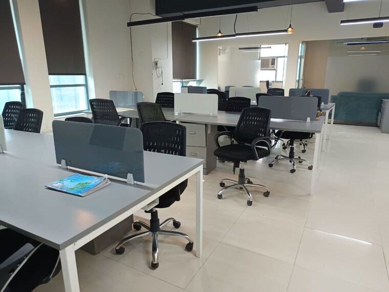 Team Area, sector 9 Commercial Office Space 2200 Sq.Ft. In Sector 9 Noida 9934090