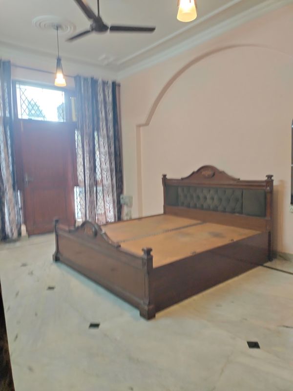 3 BHK + Pooja Room,Servant Room,Study Room,Extra Room Apartment For Rent in Greater Kailash II