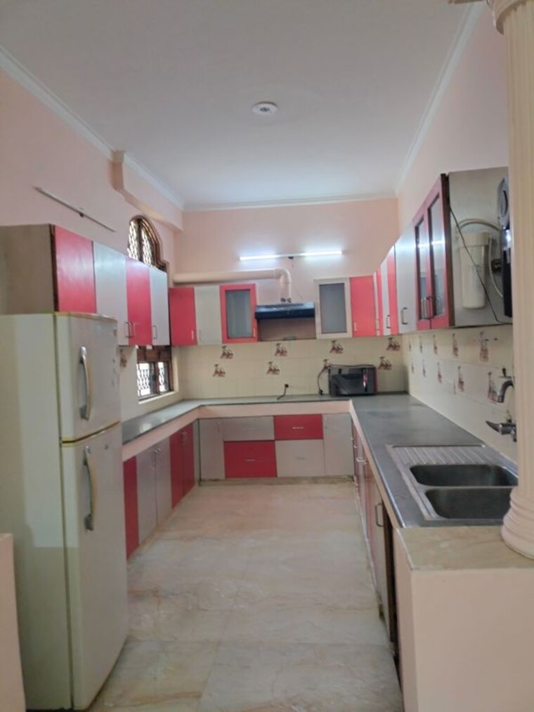 Master Bedroom, greater kailash ii 3 Bedroom 2500 Sq.Ft. Apartment In Greater Kailash ii Delhi 9934128