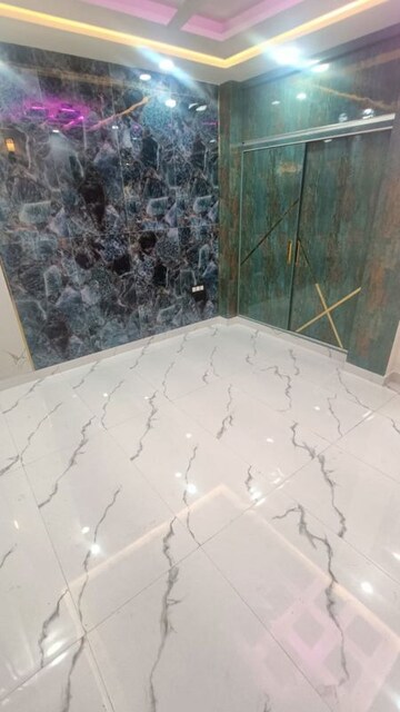 Room in 3 BHK Builder Floor at Chattarpur – for Sale