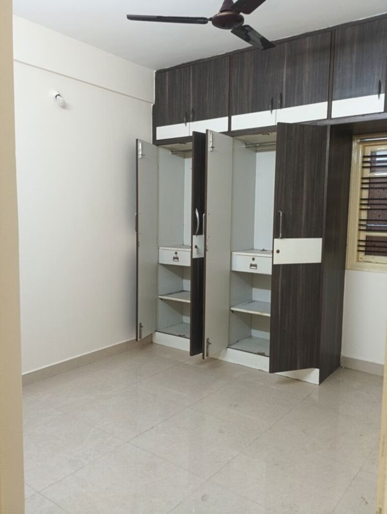Room, koramangala 1 Bedroom 450 Sq.Ft. Builder Floor In Koramangala Bangalore 9934246