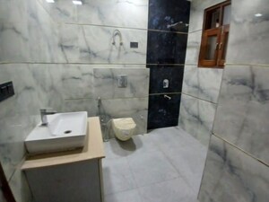 Bathroom in 4 BHK Builder Floor at Sector 28 – for Rent