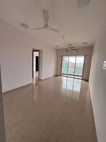 Room in 2 BHK Apartment at JP Decks, Goregaon East – for Sale