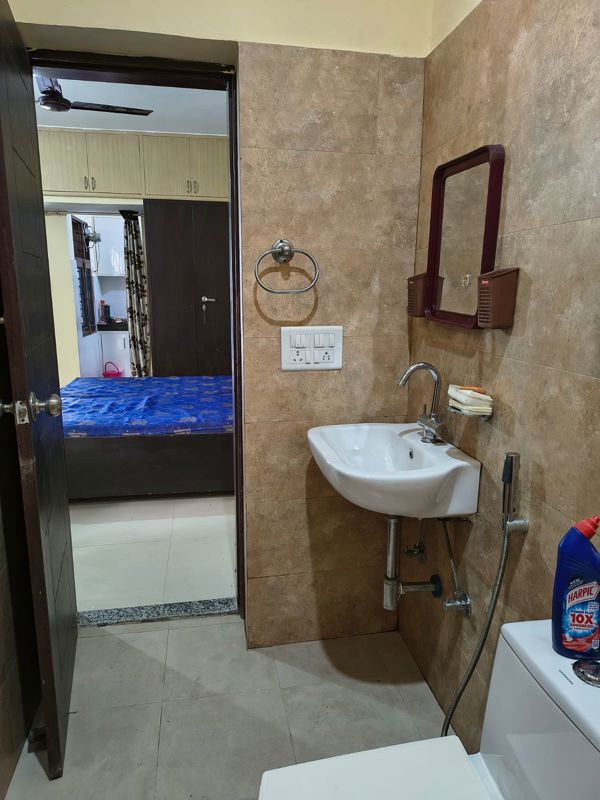 1 Rk+ Pooja Room Builder Floor For Rent in Ansal Plaza Sector-23