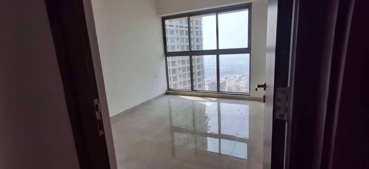 2 BHK + Extra Room Apartment For Sale in Sheth Auris Bliss