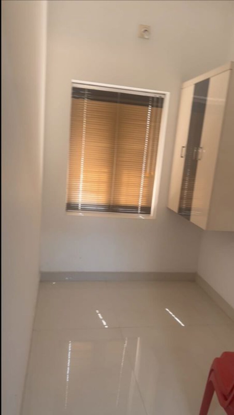 Room, kuttanellur 4 Bedroom 3600 Sq.Ft. Independent House In Kuttanellur Thrissur 9934138