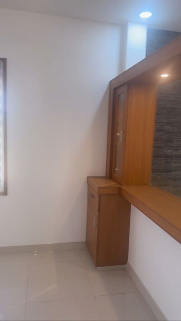 Room, kuttanellur 4 Bedroom 3600 Sq.Ft. Independent House In Kuttanellur Thrissur 9934138