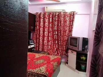 Bedroom in 2 BHK Apartment at Mantri Serene, Goregaon East – for Rent