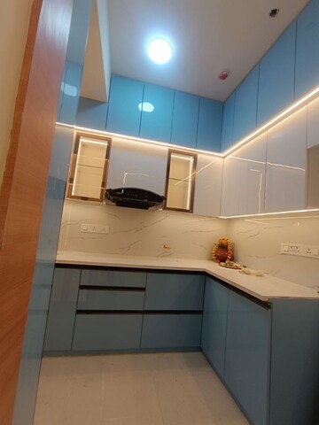 Kitchen in 3.5 BHK Apartment at Tulip Violet, Sector 69 – for Rent