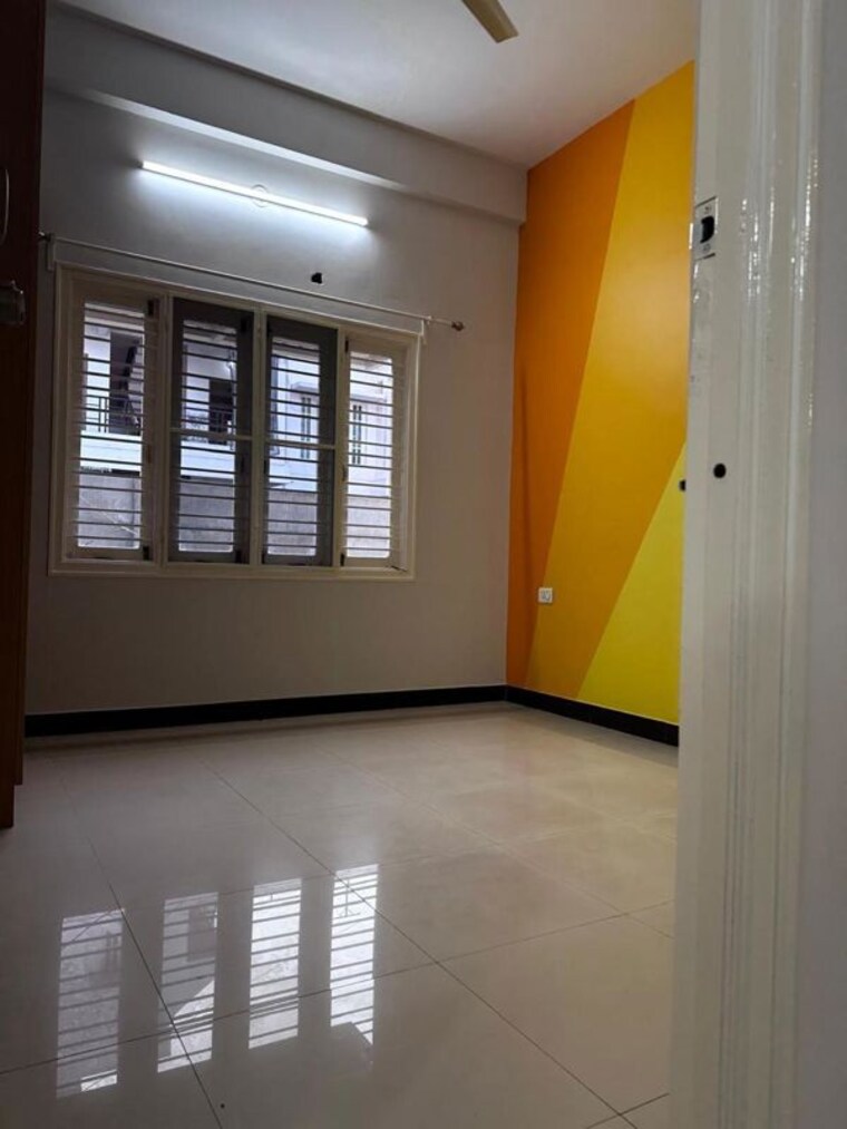 Room, hsr layout 3 Bedroom 2250 Sq.Ft. Builder Floor In Hsr Layout Bangalore 9934559