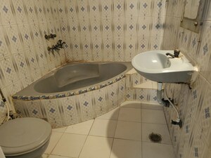 Bathroom in 3 BHK Independent House at RWA Apartments Sector 41, Sector 41 – for Rent