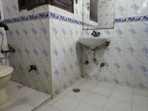Bathroom in 3 BHK Independent House at RWA Apartments Sector 41, Sector 41 – for Rent