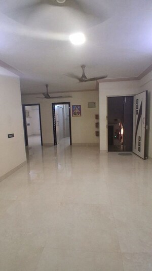 Room in 2 BHK Apartment at Upvan Tower, Malad East – for Rent