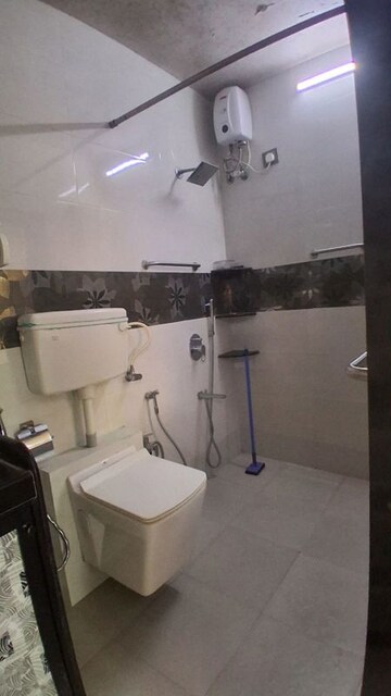 Team Area in 2 BHK Apartment at Upvan Tower, Malad East – for Rent