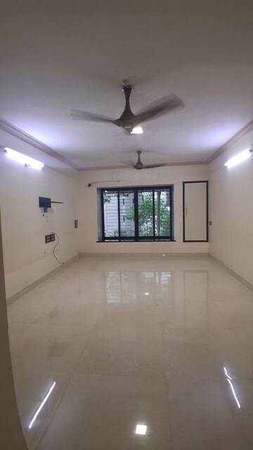 2 BHK Apartment For Rent in Upvan Tower, Malad East
