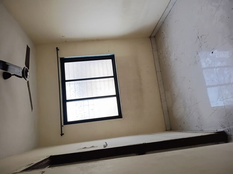 Room, airoli sector 9a 1 Bedroom 550 Sq.Ft. Apartment In Airoli Sector 9a Navi Mumbai 9934681