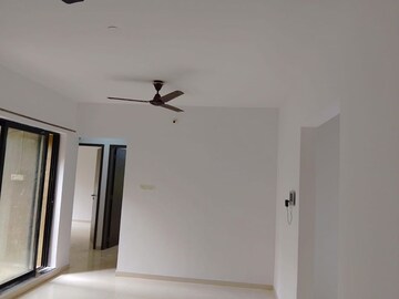 Room in 2 BHK Apartment at Pride World City Brooklyn, Charholi Budruk – for Rent