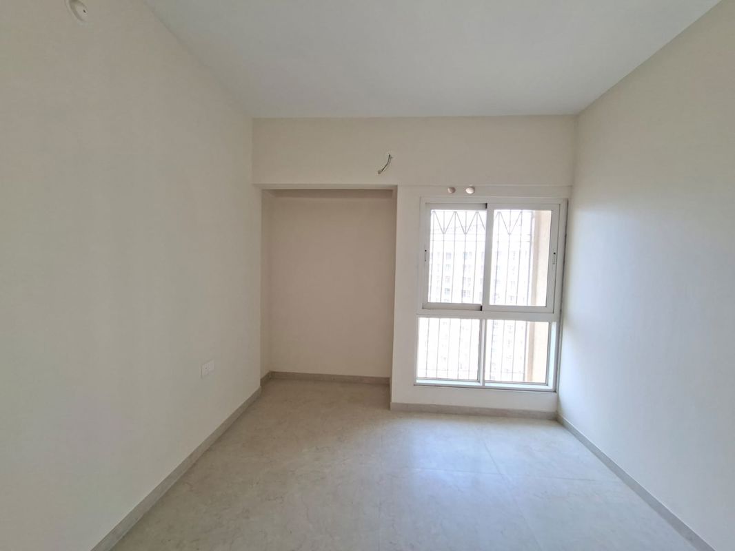 2 BHK Apartment For Rent in Dosti West County