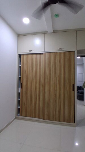 Furnished Amenities in 2 BHK Apartment at A And O F Residences Malad, Malad East – for Rent