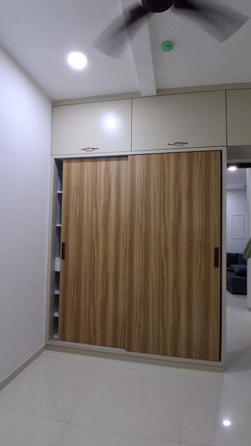 Furnished Amenities in 2 BHK Apartment at A And O F Residences Malad, Malad East – for Rent