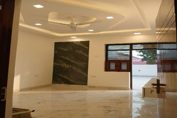 3 BHK + Pooja Room,Servant Room Builder Floor For Rent in Spring Field