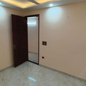 Room in 2 BHK Builder Floor at Malviya Nagar – for Rent