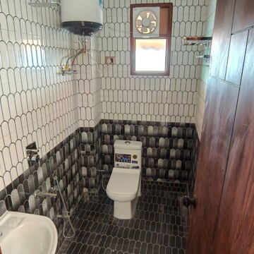 Bathroom in 2 BHK Builder Floor at Malviya Nagar – for Rent