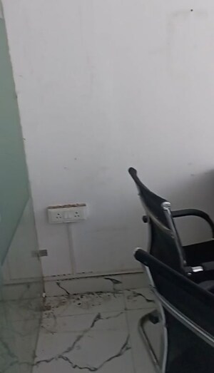  Office Space For Rent in Gaur City Mall, Sector 4 Greater Noida