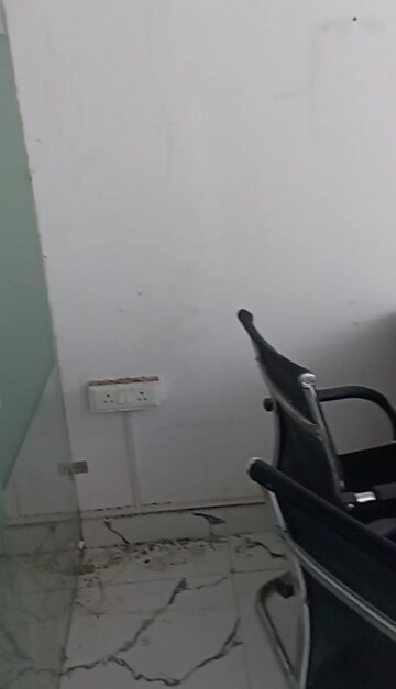  Office Space For Rent in Gaur City Mall, Sector 4 Greater Noida