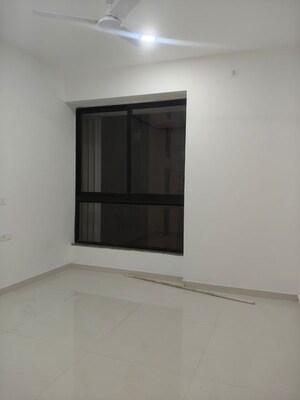 2 BHK Apartment For Rent in Sunteck Avenue 2, Goregaon West