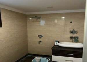 Attached Bathroom in 1.5 BHK Builder Floor at Punjabi Bagh – for Rent
