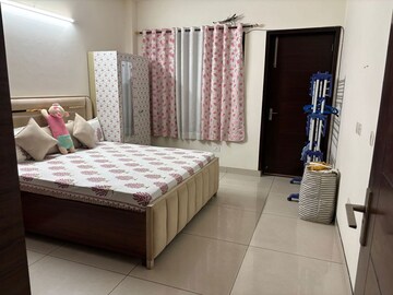 Bedroom in 3 BHK Builder Floor at Sector 46 – for Rent