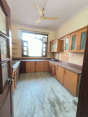 Kitchen in 4 BHK Builder Floor at RWA Apartments Sector 51, Sector 51 – for Rent