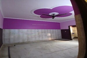 Bedroom in 3 BHK Builder Floor at Sector 31 – for Rent