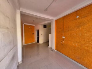  Office Space For Rent in Morabadi