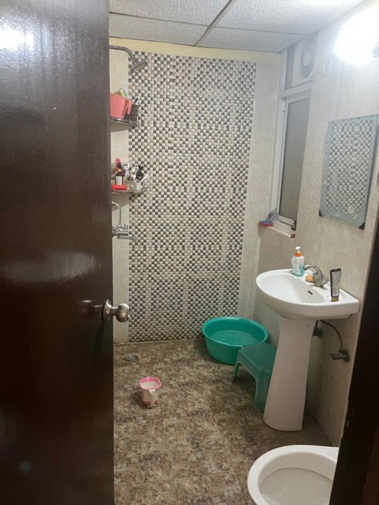 Bathroom, galaxy-north-avenue Studio 905 Sq.Ft. Apartment In Gaur City 1 Greater Noida 9935690