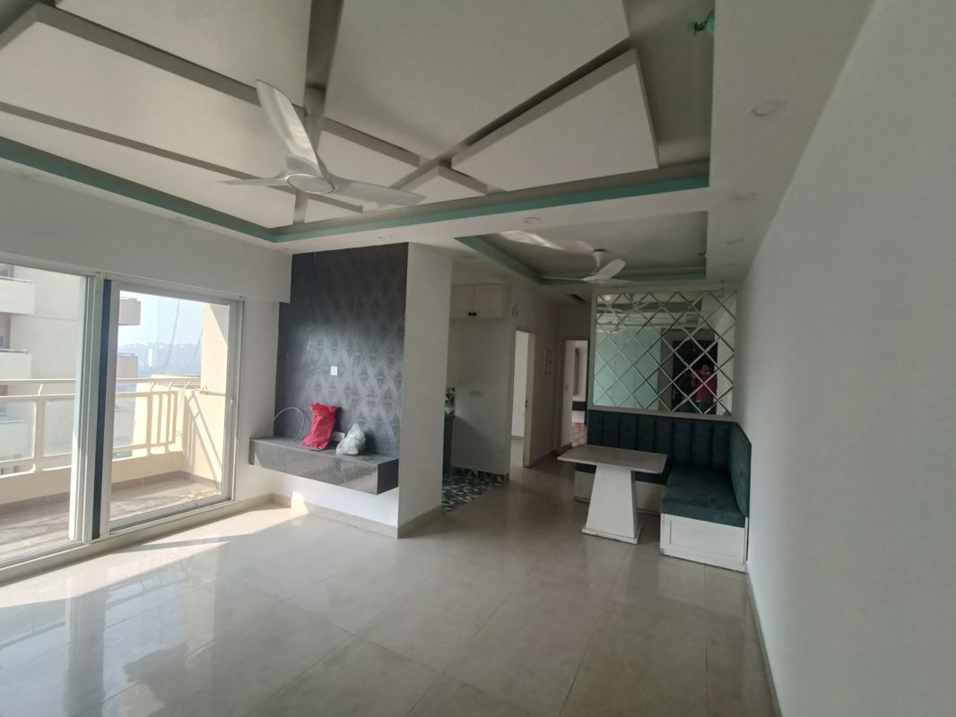 2 BHK + Study Room Apartment For Rent in Elite Golf Green