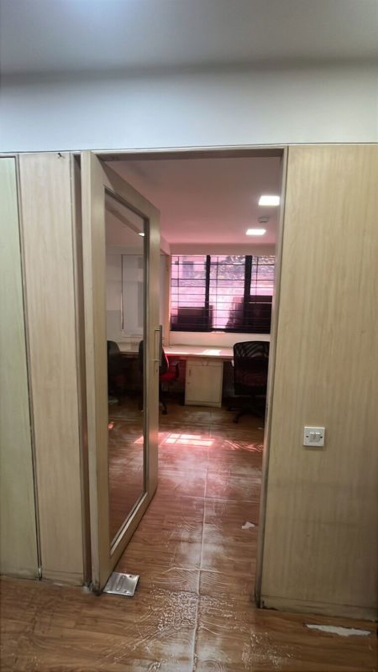 Bathroom, swastik-plaza-thane Commercial Office Space 230 Sq.Ft. In Pokhran Road No Two Thane 9935705