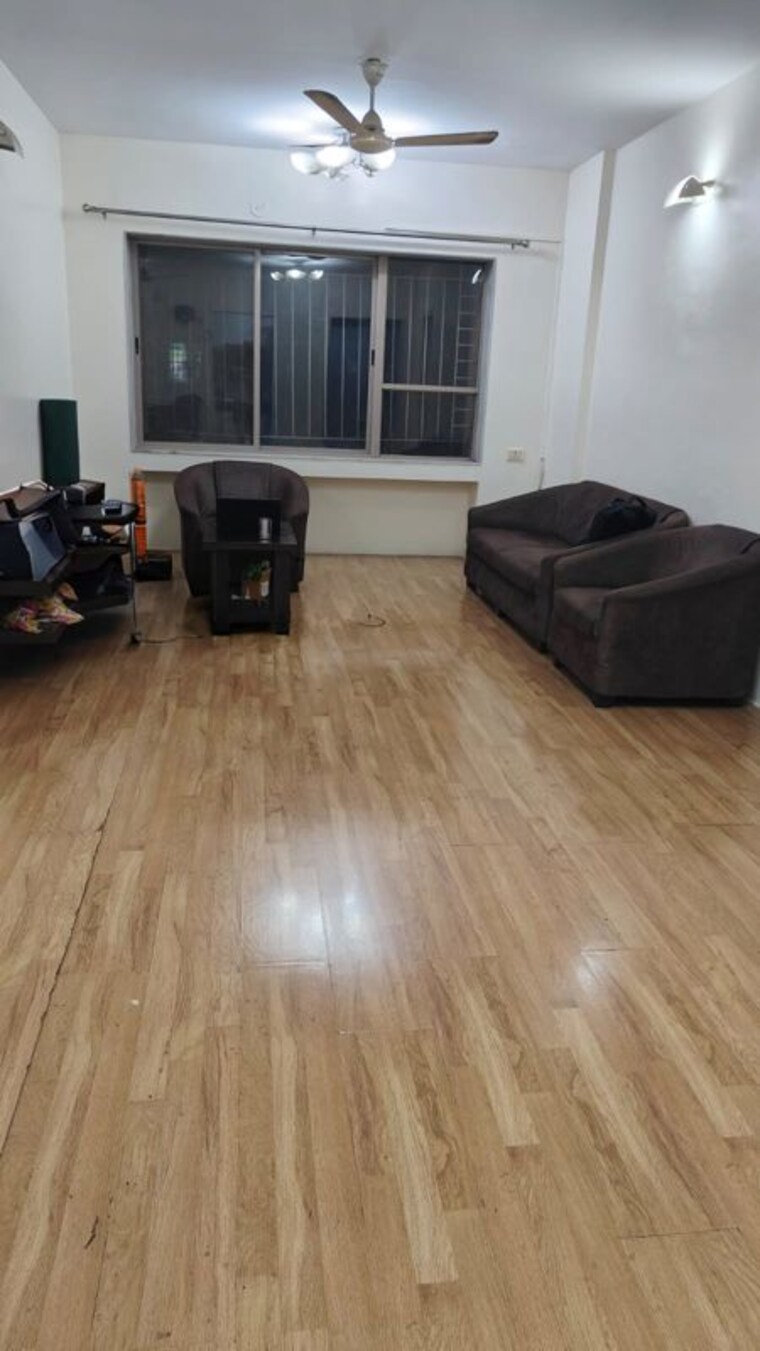  Parking, fortaleza-chsl 3 Bedroom 1200 Sq.Ft. Apartment In Kalyani Nagar Pune 9936231