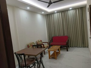 Master Bedroom in 1 BHK Builder Floor at Silver Leaf Society, Sector 55 – for Rent
