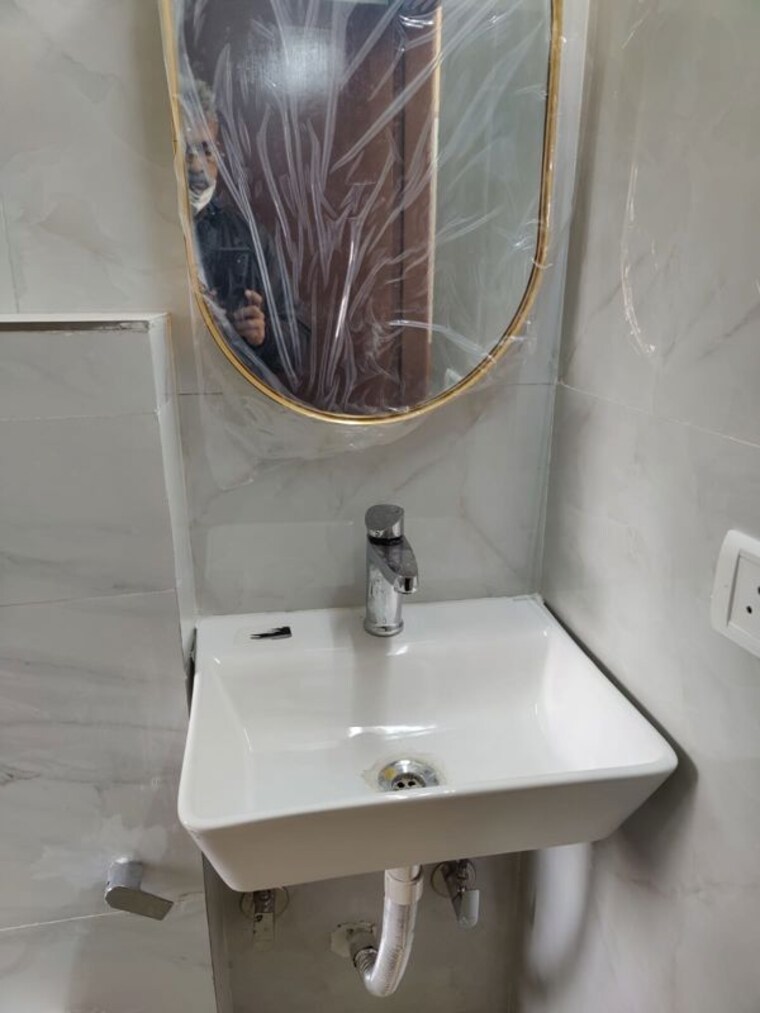 undefined, silver-leaf-society 1 Bedroom 560 Sq.Ft. Builder Floor In Sector 55 Gurgaon 9936263