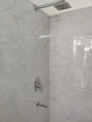 Master Bedroom in 1 BHK Builder Floor at Silver Leaf Society, Sector 55 – for Rent