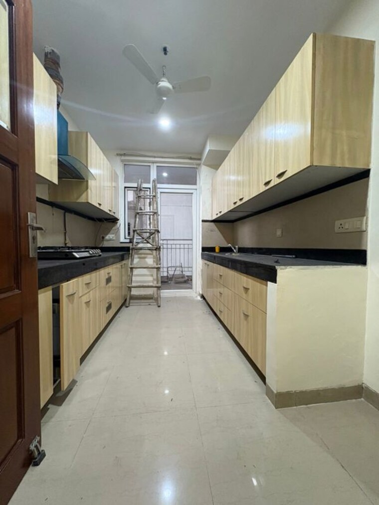 Kitchen, sector 48 3.5 Bedroom 2187 Sq.Ft. Apartment In Sector 48 Gurgaon 9936339