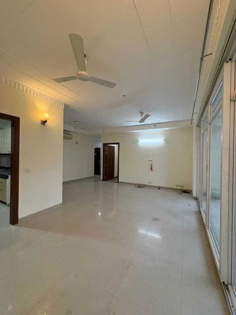 Room, sector 48 3.5 Bedroom 2187 Sq.Ft. Apartment In Sector 48 Gurgaon 9936339