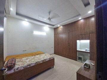 Bedroom in 1 BHK Builder Floor at Khirki Extension – for Rent
