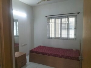 Room in 2.5 BHK Apartment at Mantri Celestia, Gachibowli – for Rent