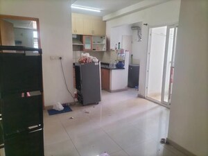 Room in 2.5 BHK Apartment at Mantri Celestia, Gachibowli – for Rent