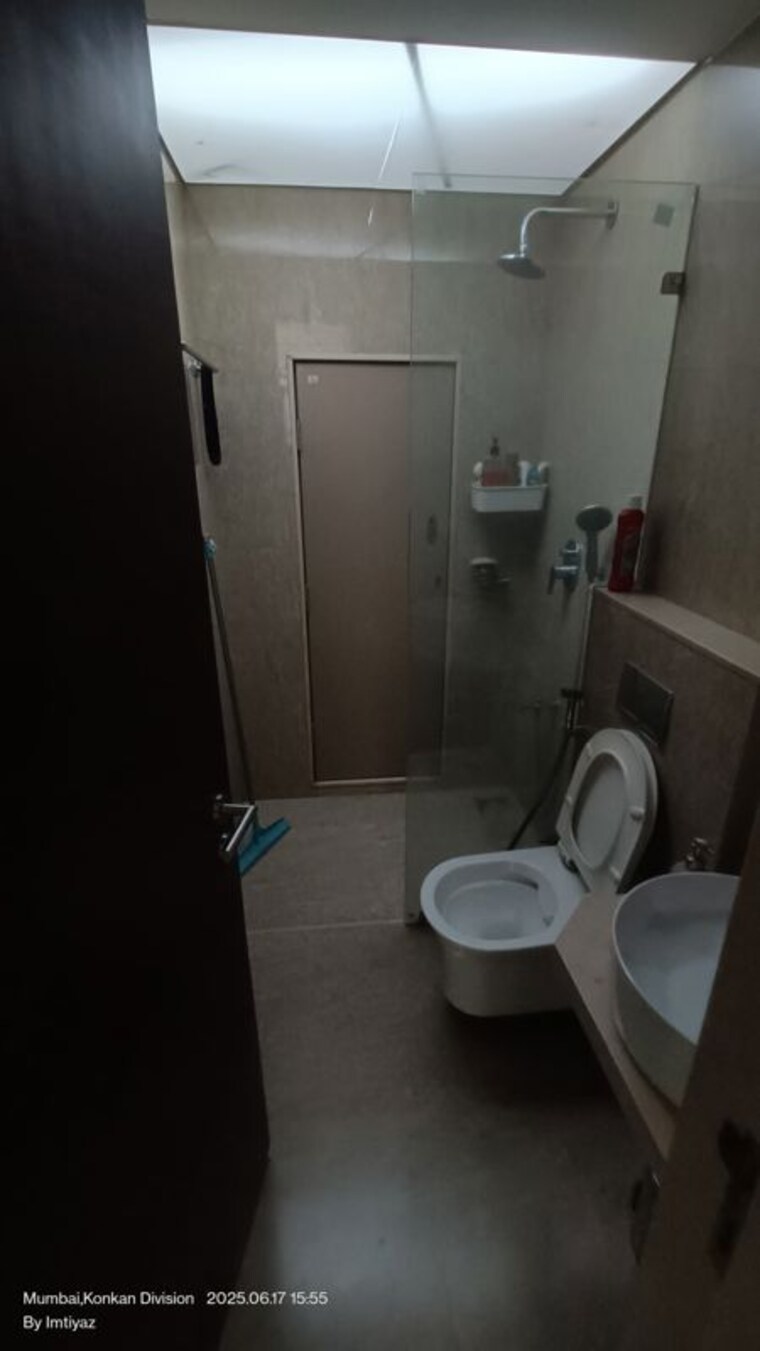 Bathroom, kohinoor-square-phase-2 3 Bedroom 1541 Sq.Ft. Apartment In Dadar West Mumbai 9936359
